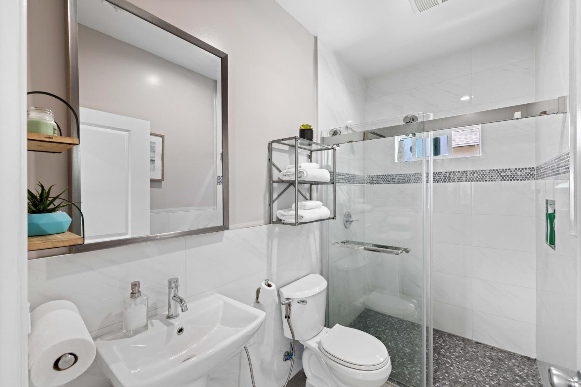 Stylist Home In Convenient Location! Temple City Exteriör bild