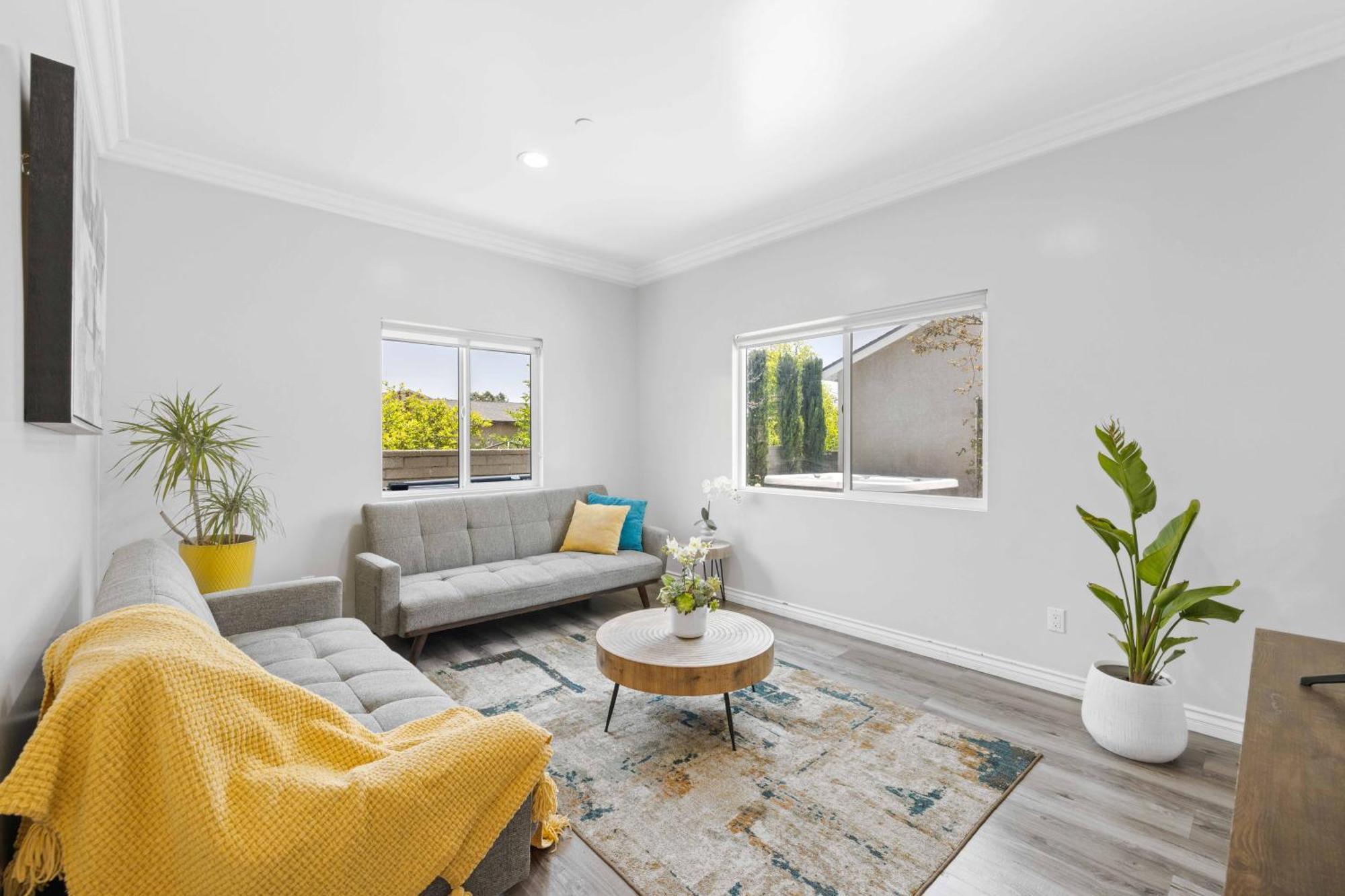Stylist Home In Convenient Location! Temple City Exteriör bild